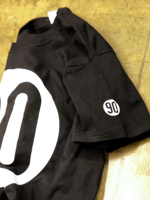  90 Tee / black