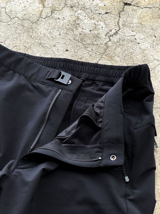 THE NORTH FACE NB41812 / VERB SHORT / ブラック