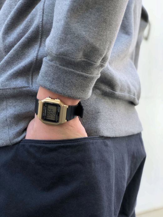 CASIO W217HM-9A / OLYMPIAN DIGITAL / GOLD