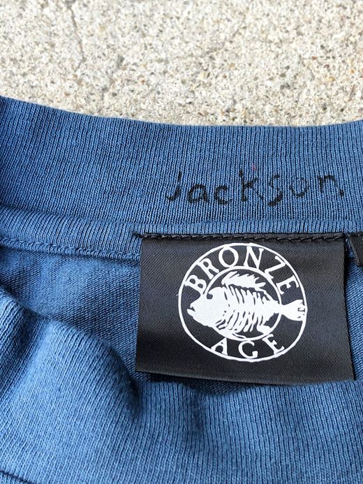  JM19SS042 / BRONZE AGE SQUARE TEE / NAVY