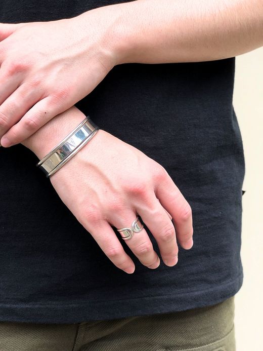 fulton OWN WAY BANGLE / SILVER×SILVER