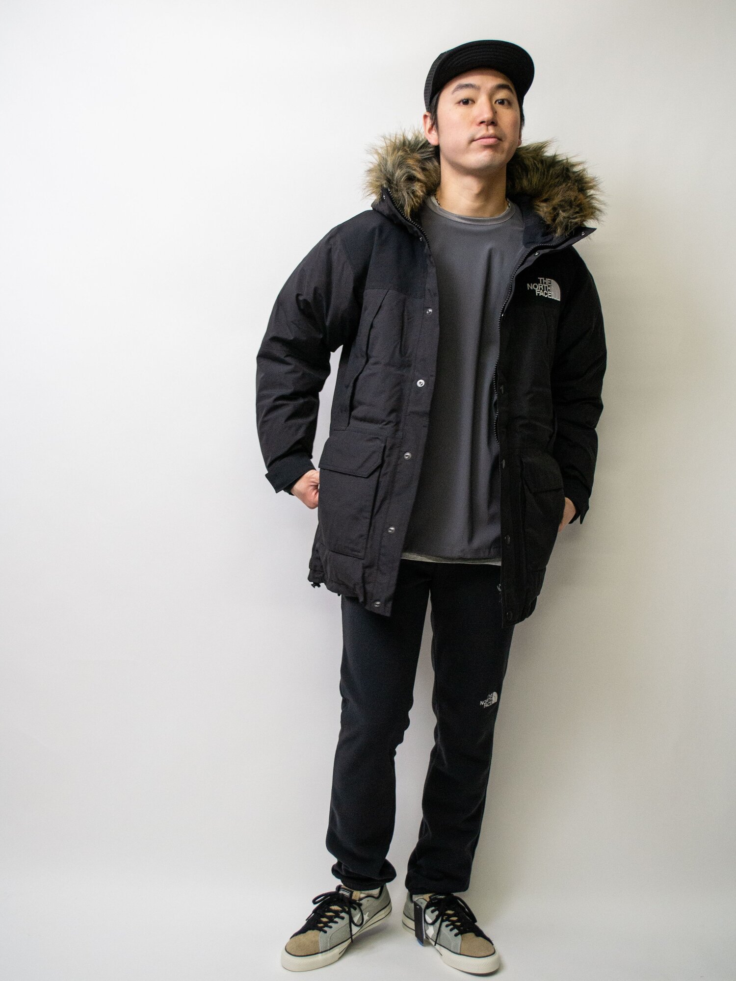 M ノースフェイス TON PANTS ブラック 美シルエット THE NORTH FACE ザ ノースフェイス ワンポイント トラックパンツ