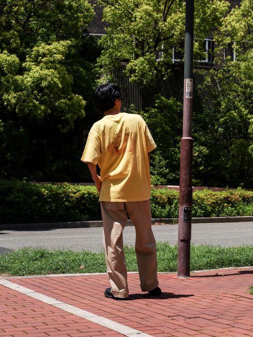 ROARK REVIVAL "MOUNTAIN MINDED" TEE / Yellow