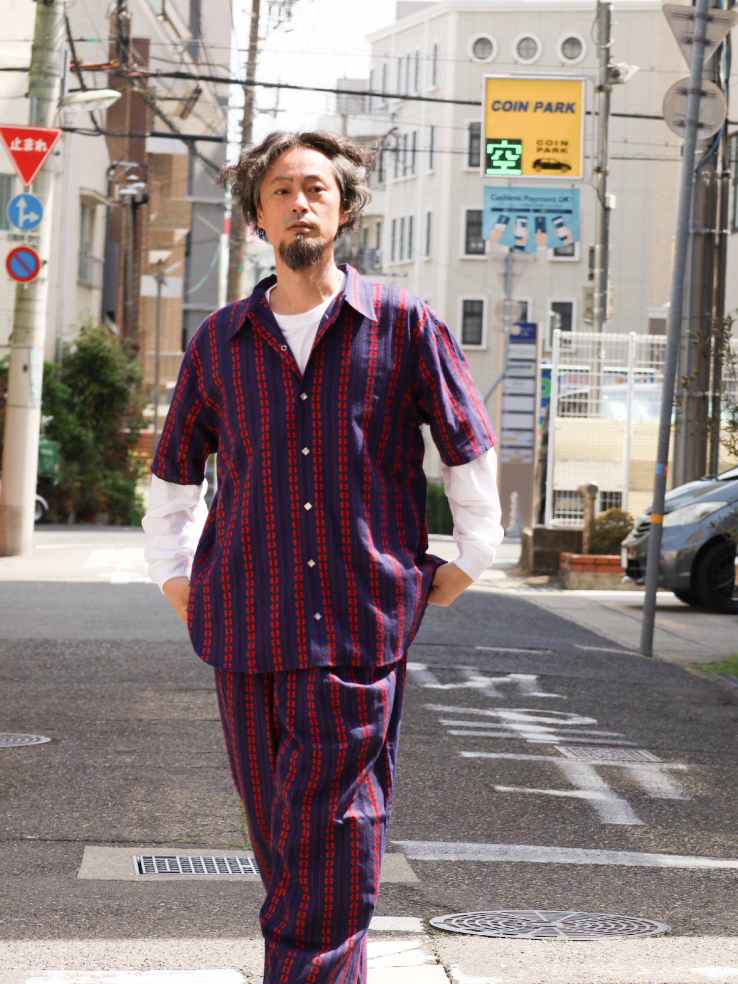 【美品】アンバーグリーム JINBEI デイリーシャツとパンツセットアップ 美品】アンバーグリーム JINBEI デイリーシャツとパンツセットアップ