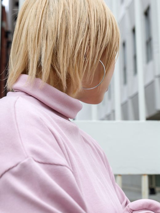 AMBERGLEAM RIB CUT TURTLE NECK / Baby pink