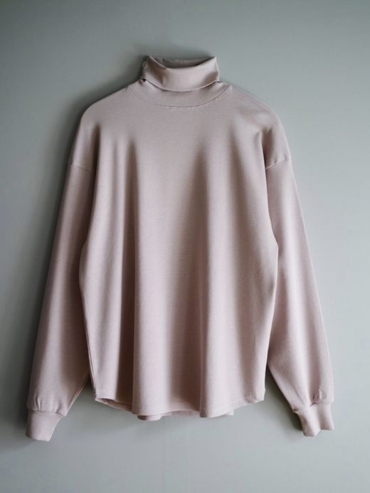 AMBERGLEAM RIB CUT TURTLE NECK / Baby pink