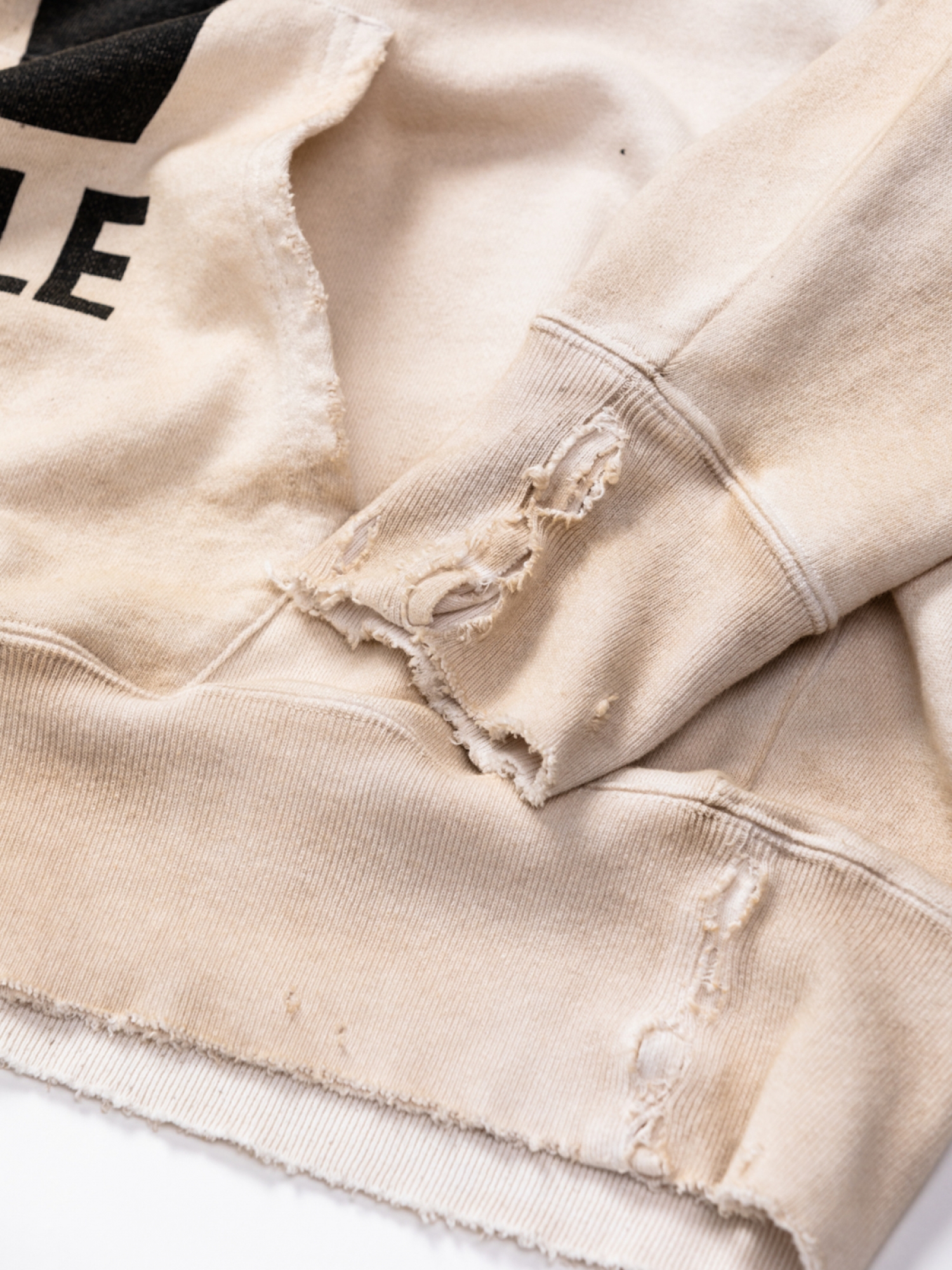 ANACHRONORM W PRINT CUT-OFF SWEAT PARKA / Off white | FLATBUSH