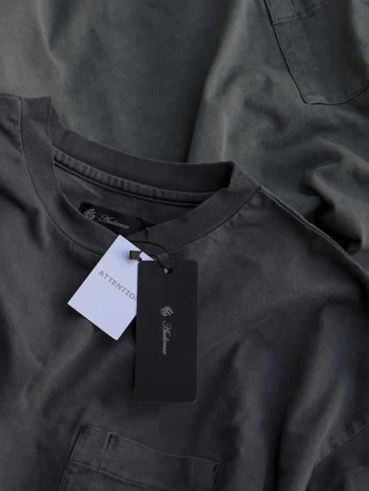 Audience ピグメント 米綿 8.45オンス グラスポケ付き C/N ボクシー TEE / Sumikuro