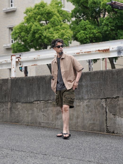 Audience ピグメント 米綿 8.45オンス グラスポケ付き C/N ボクシー TEE / Sumikuro