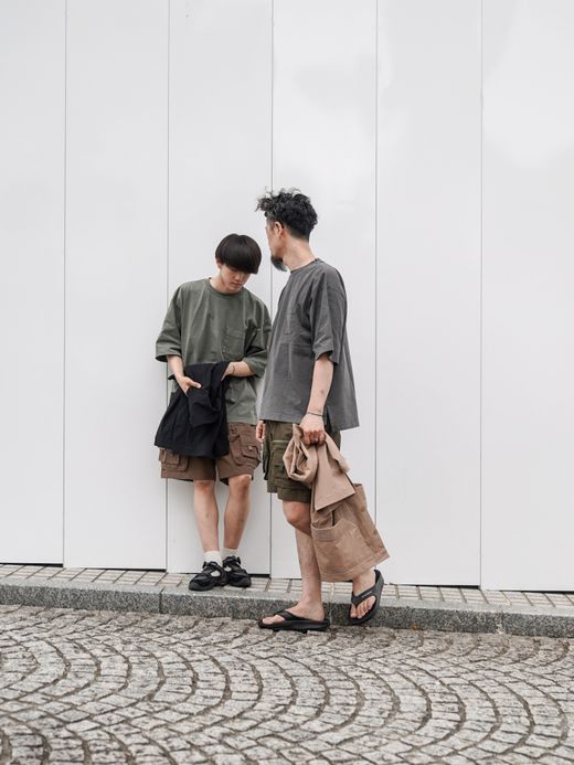 Audience ピグメント 米綿 8.45オンス グラスポケ付き C/N ボクシー TEE / Sumikuro