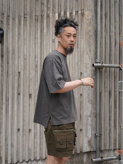 Audience ピグメント 米綿 8.45オンス グラスポケ付き C/N ボクシー TEE / Sumikuro