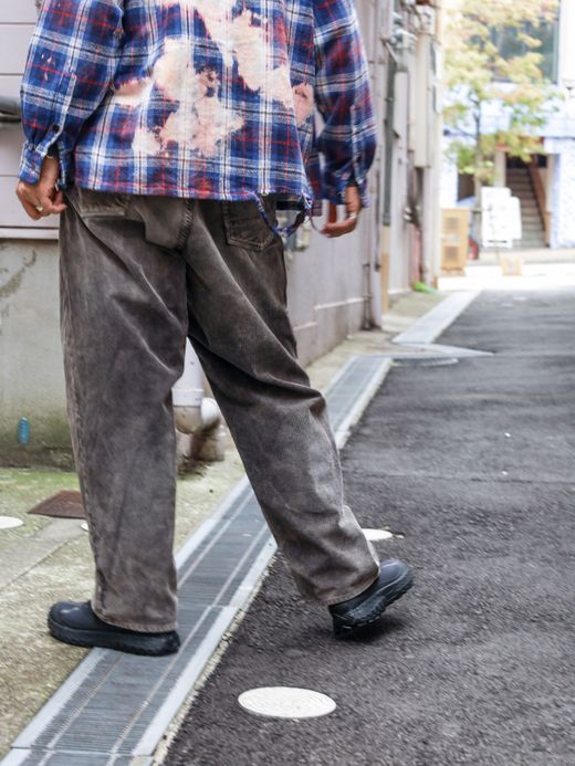 ANACHRONORM SULFUR DYED CORDUROY 5P WIDE PANTS / Sulfur black (bleached)