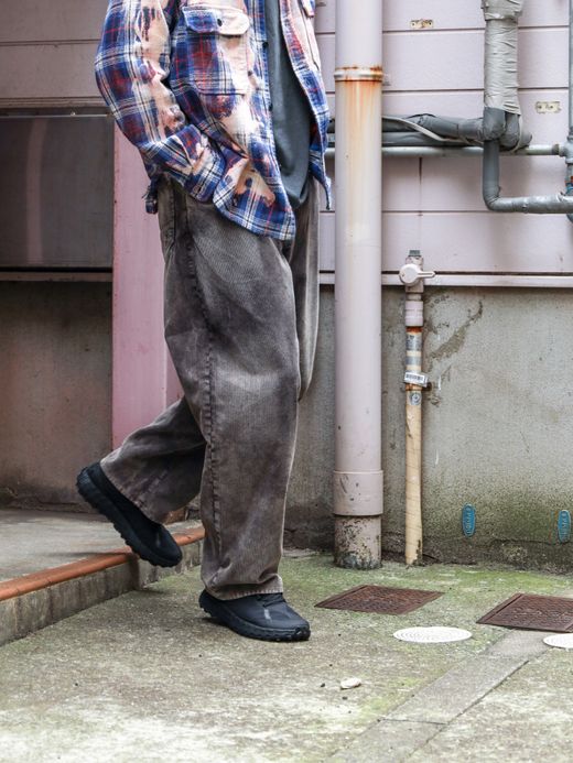 ANACHRONORM SULFUR DYED CORDUROY 5P WIDE PANTS / Sulfur black (bleached)