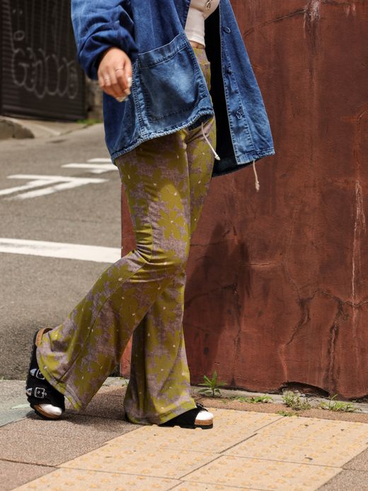 AMBERGLEAM FLOWER CUT FLARE PANTS / 3colors