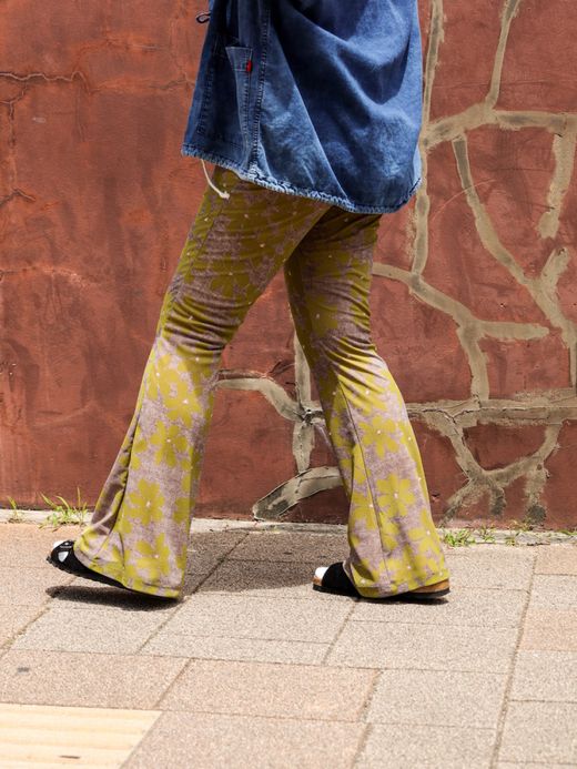 AMBERGLEAM FLOWER CUT FLARE PANTS / 3colors