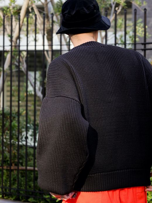 AMBERGLEAM WARM HENRY SWEATER / Black