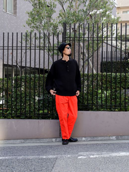 AMBERGLEAM WARM HENRY SWEATER / Black