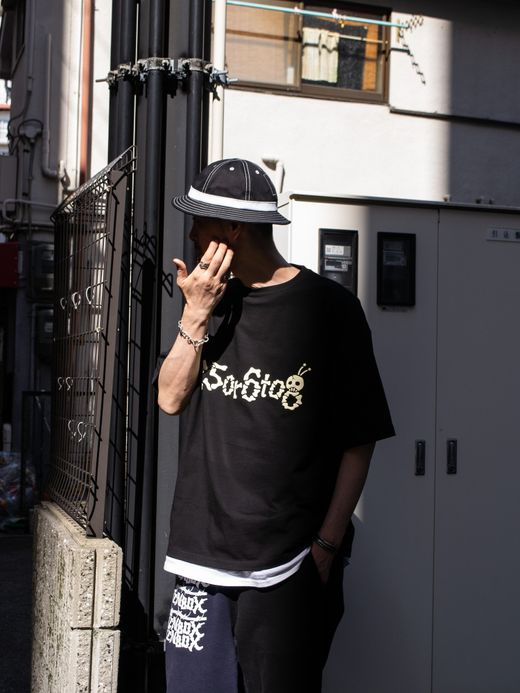 VOO HAPPY HOUR / Black