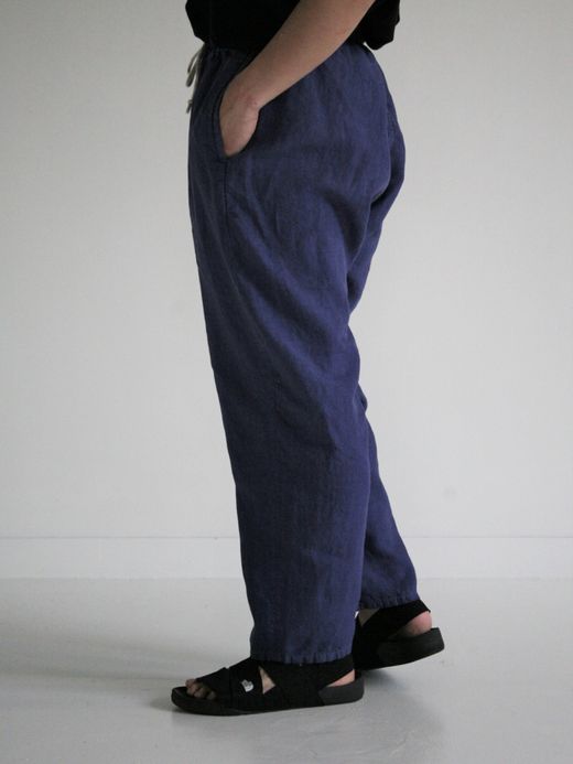 ANACHRONORM OVER DYE TAPERED EASY PANTS / Blue