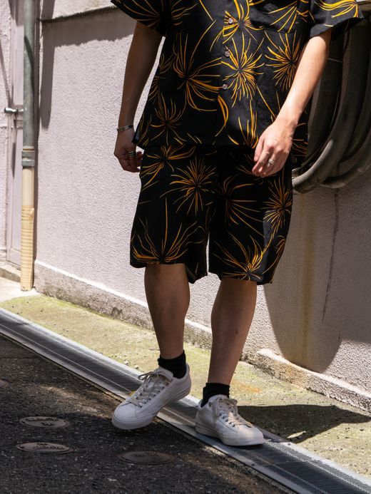 ANACHRONORM FIREWORKS ROOM EASY SHORTS / Black