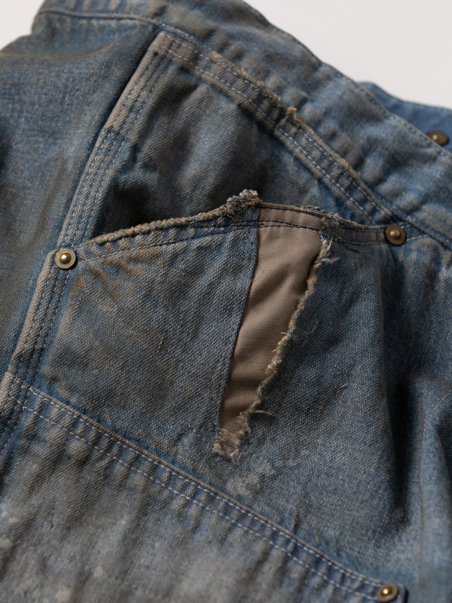 ANACHRONORM HARD DAMAGED DENIM PAINTER EASY PANTS / Indigo