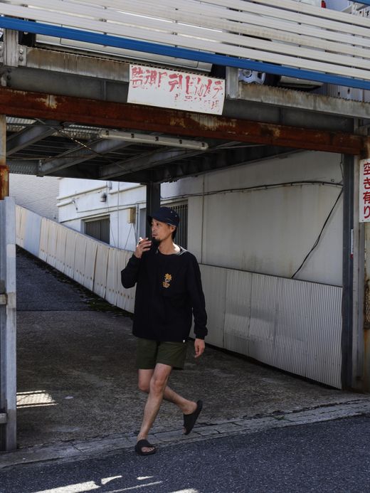 ROARK REVIVAL "LIQUID GOLD" L/S TEE / Black