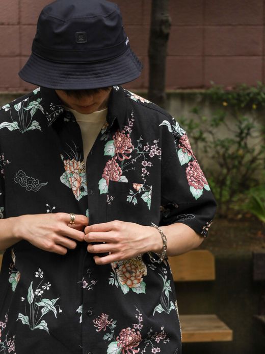 ROARK REVIVAL "TIGER LOTUS" JOURNEY SS / Black