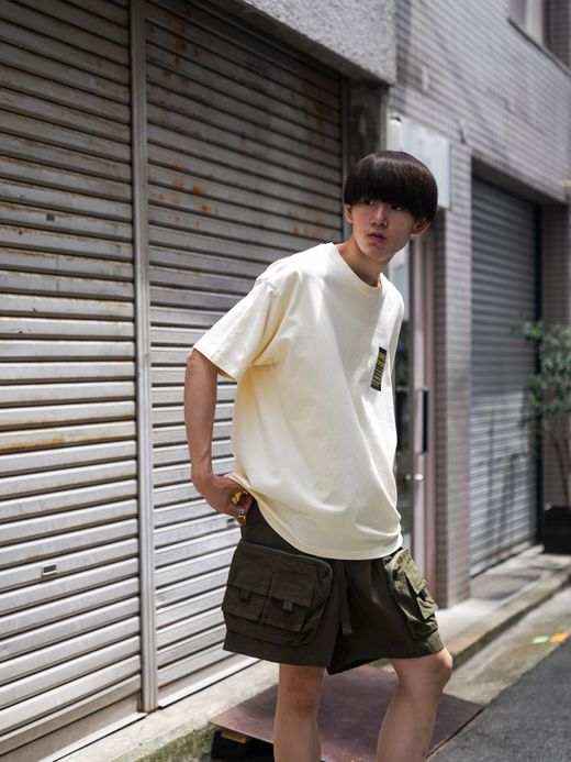 ANACHRONORM STICKER MOTIF PRINTED S/S T-S / Beige