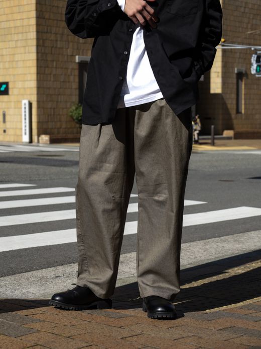 Audience ヴィンテージツイル 1タック カーヴドイージーパンツ / Army brown