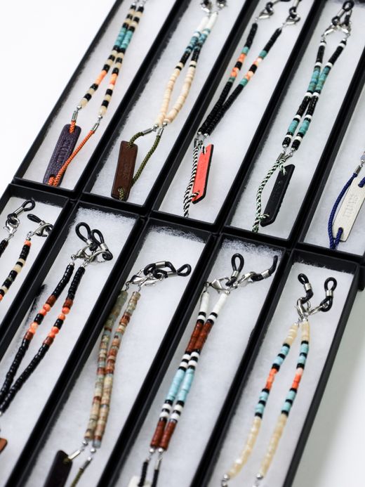 ITUAIS VARIOS HOLDER / Heishi