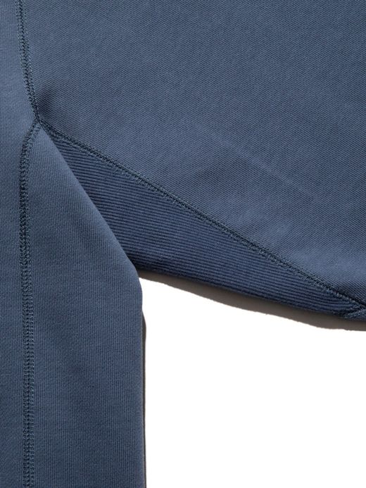 ROARK REVIVAL "MEDIEVAL" CREW POCKET SWEAT / Indigo