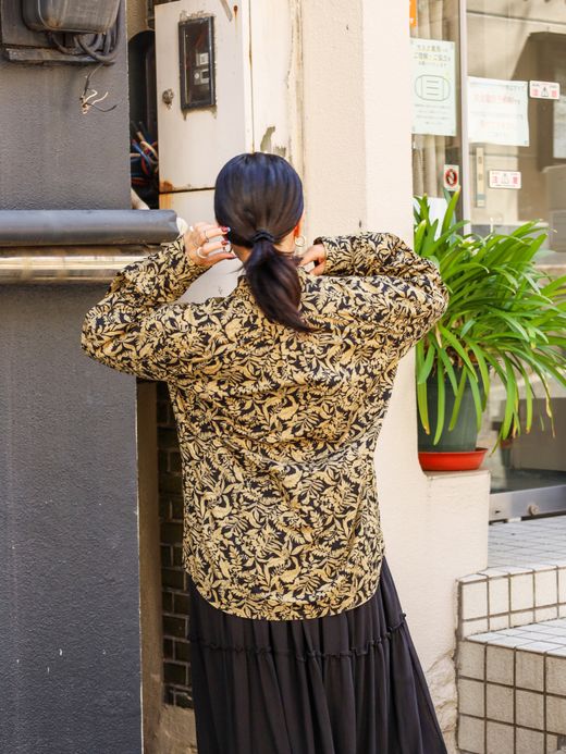 Audience プリントブロード　ワンウォッシュ　レギュラーカラー　テーパードシャツ / Black leaves