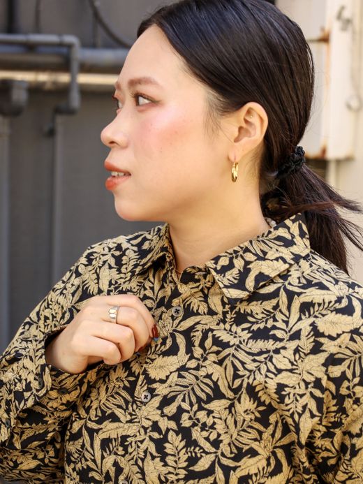 Audience プリントブロード　ワンウォッシュ　レギュラーカラー　テーパードシャツ / Black leaves