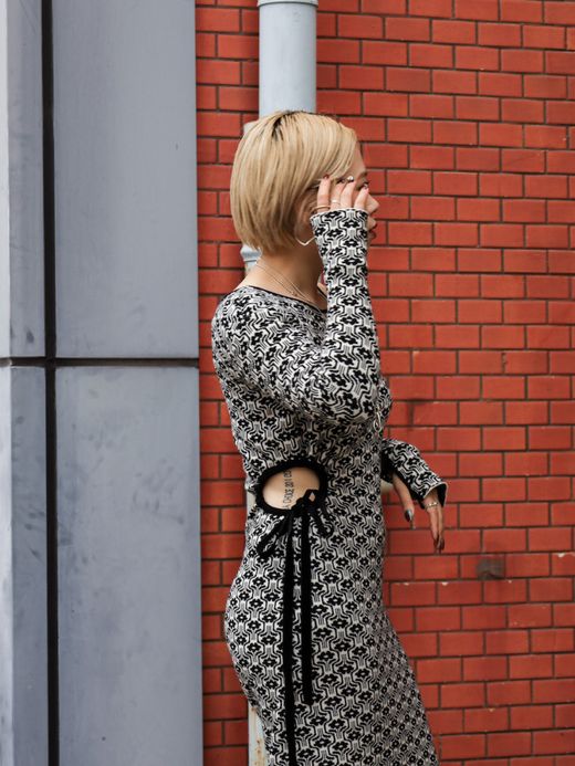 AMBERGLEAM ART KNIT DRESS / Geometry FLATBUSH（フラットブッシュ）公式オンラインサイト