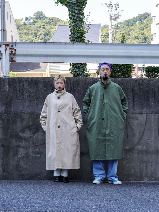 AMBERGLEAM STAND COLLAR TRENCH COAT / Light beige