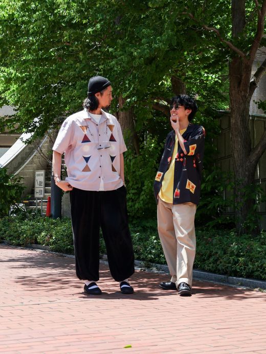 ROARK REVIVAL GONZO "NEGRONI&DICE" S/S WOVEN - COMFORT FIT / Black