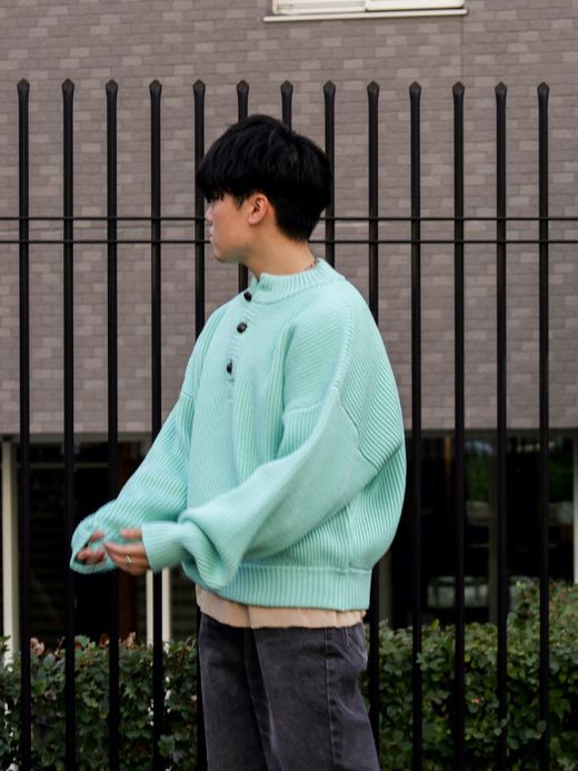 AMBERGLEAM WARM HENRY SWEATER / Dolphin