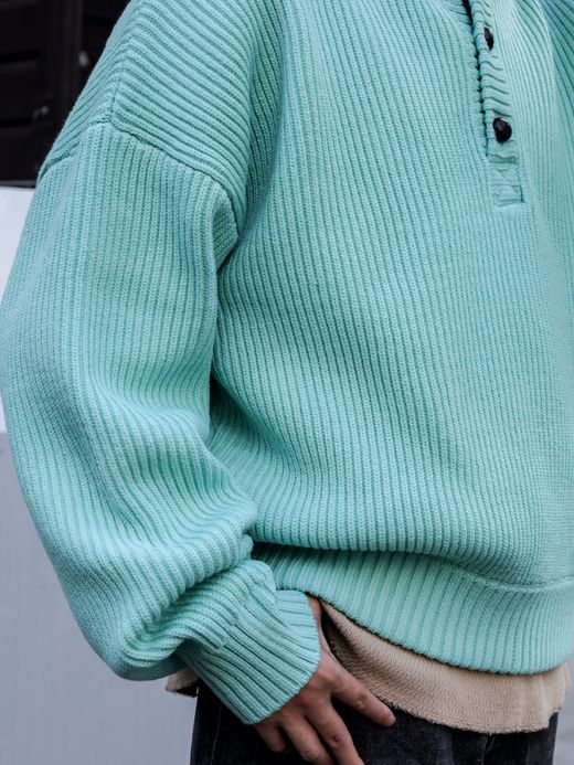 AMBERGLEAM WARM HENRY SWEATER / Dolphin
