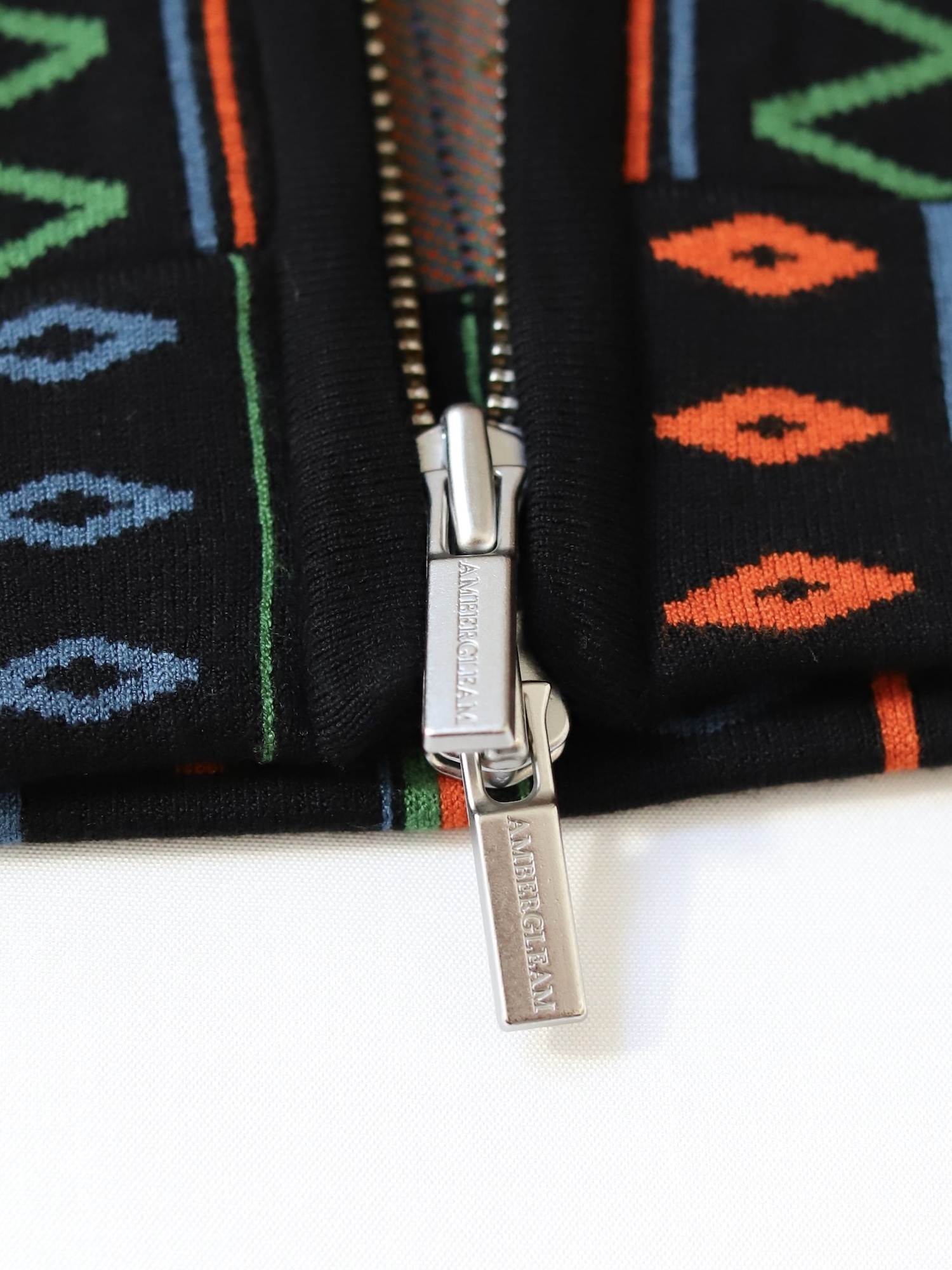 AMBERGLEAM JACQUARD KNIT DRIVERS JACKET / Native black