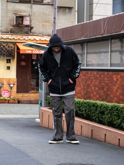 e.sen TONY / Charcoal