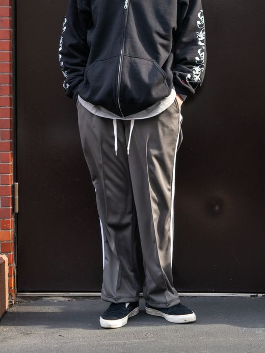 e.sen TONY / Charcoal