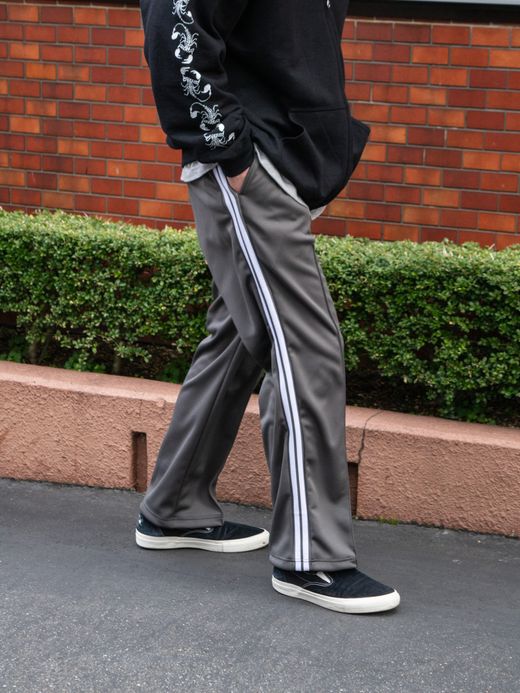 e.sen TONY / Charcoal