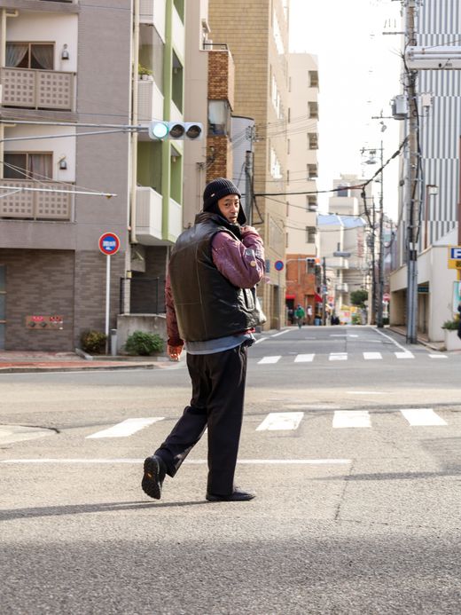 VOO EXELEZA REV VEST / Black
