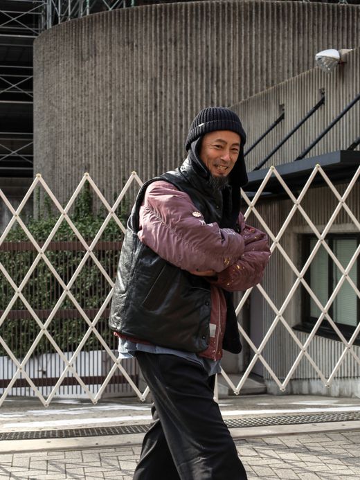 VOO EXELEZA REV VEST / Black