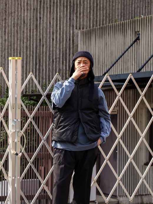 VOO EXELEZA REV VEST / Black