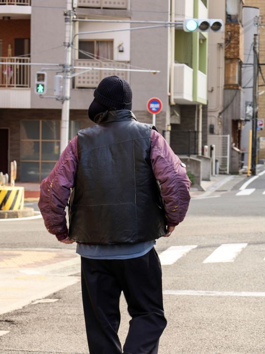 VOO EXELEZA REV VEST / Black