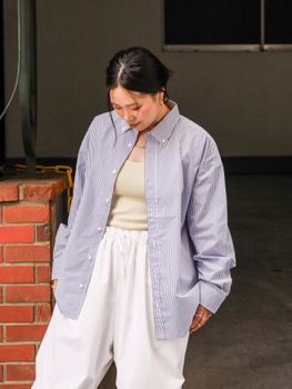 コットンライク TECK ストライプ BD ボクシー Aラインシャツ / Off white