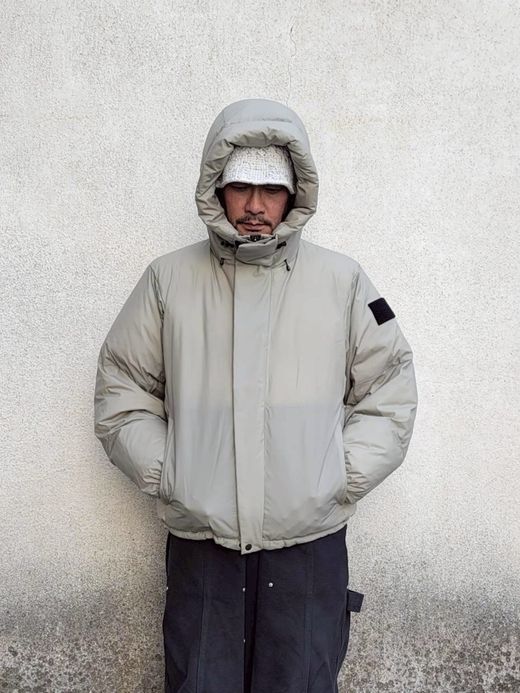 VOO VLTR DOWN / Matt gray