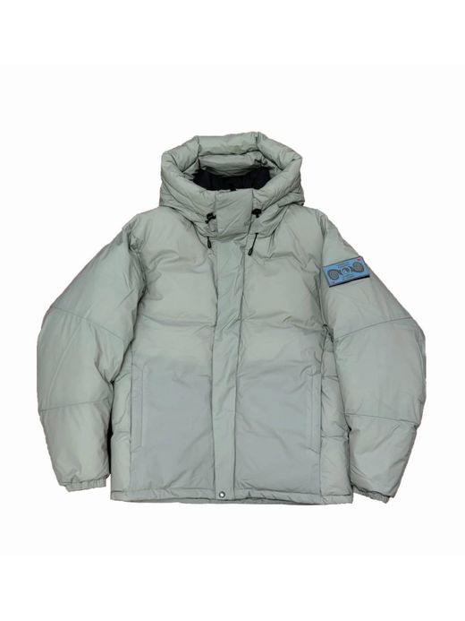 VOO VLTR DOWN / Matt gray