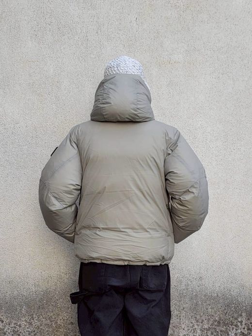 VOO VLTR DOWN / Matt gray